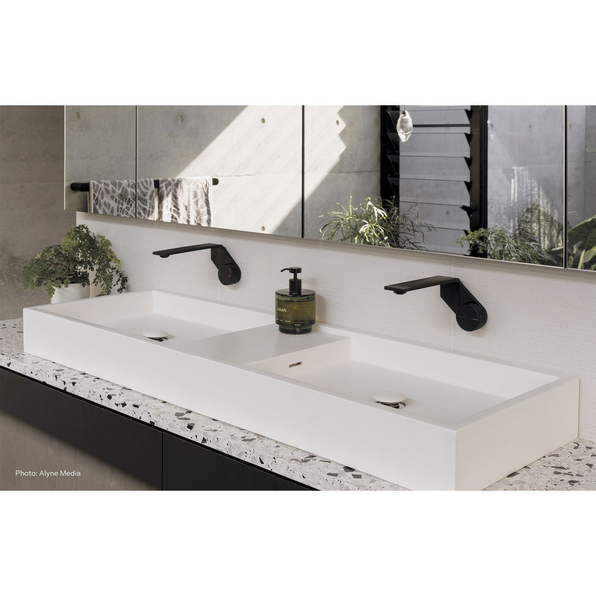 Axia Wall Basin / Bath Mixer Set 200mm - Matte Black