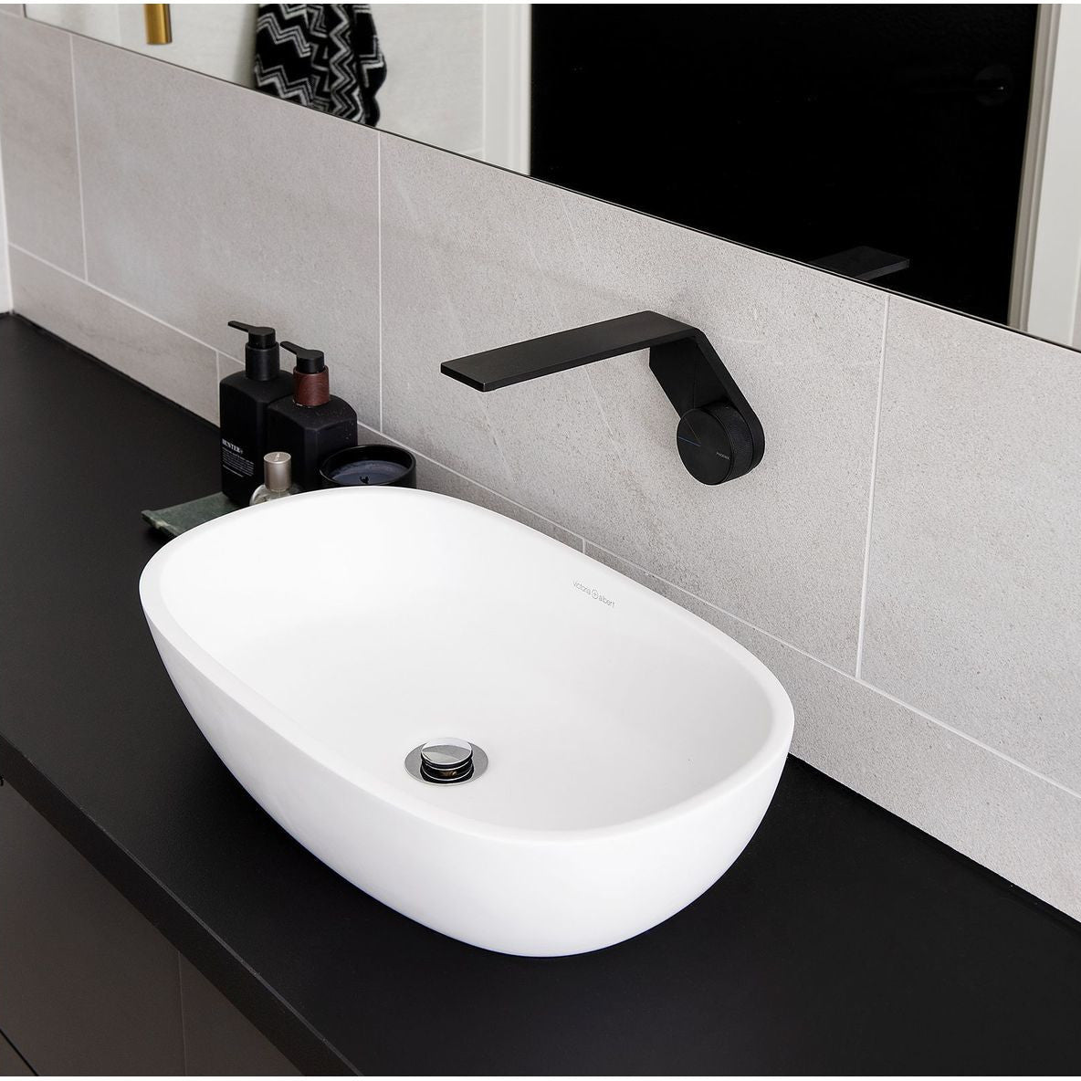 Axia Wall Basin / Bath Mixer Set 200mm - Matte Black