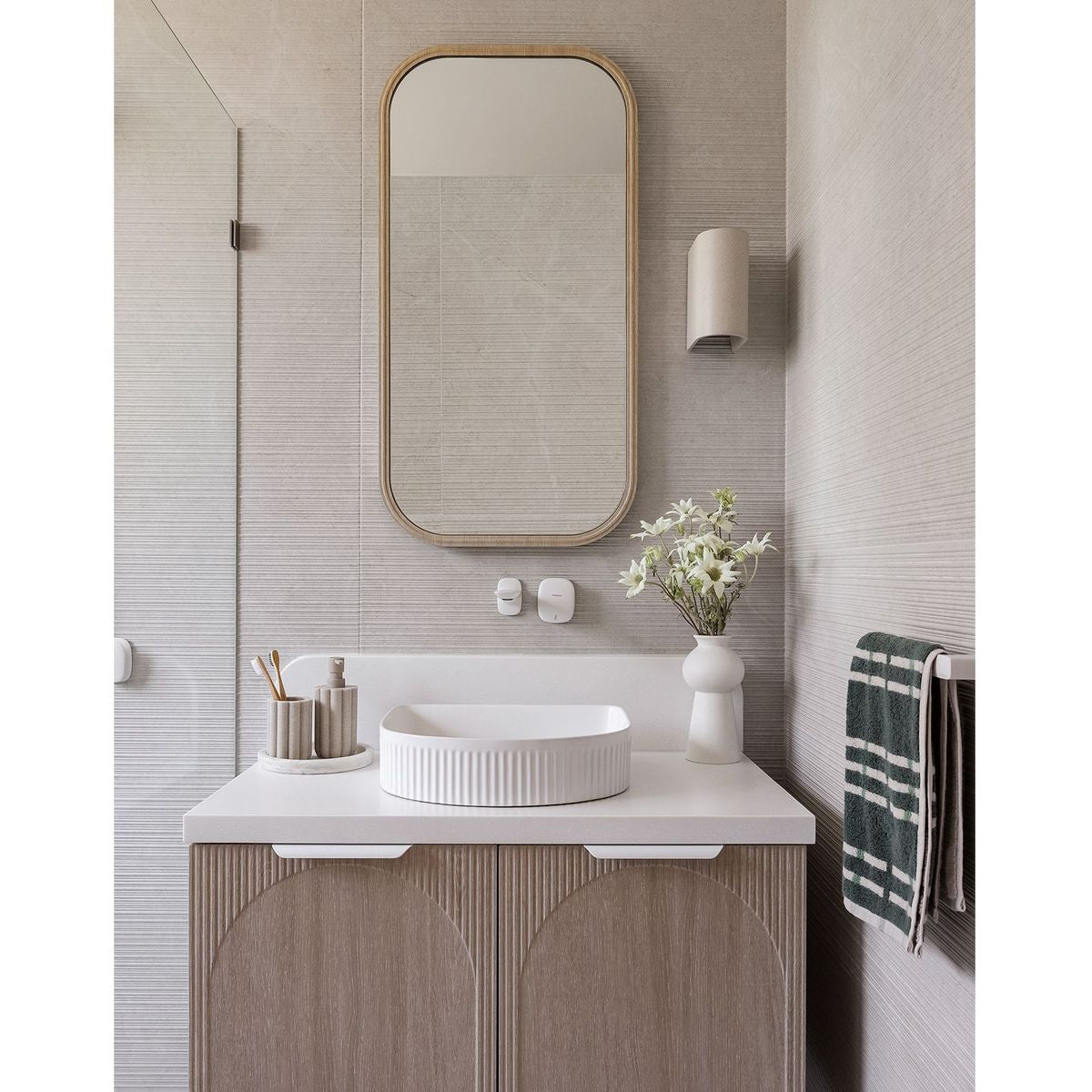 Nuage Wall Basin / Bath Mixer Set 200mm - Matte White