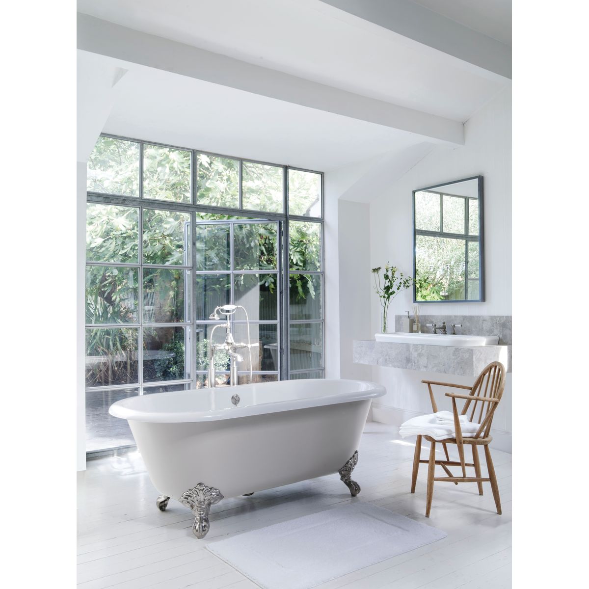 Victoria + Albert Cheshire Bath, Polished Chrome Feet