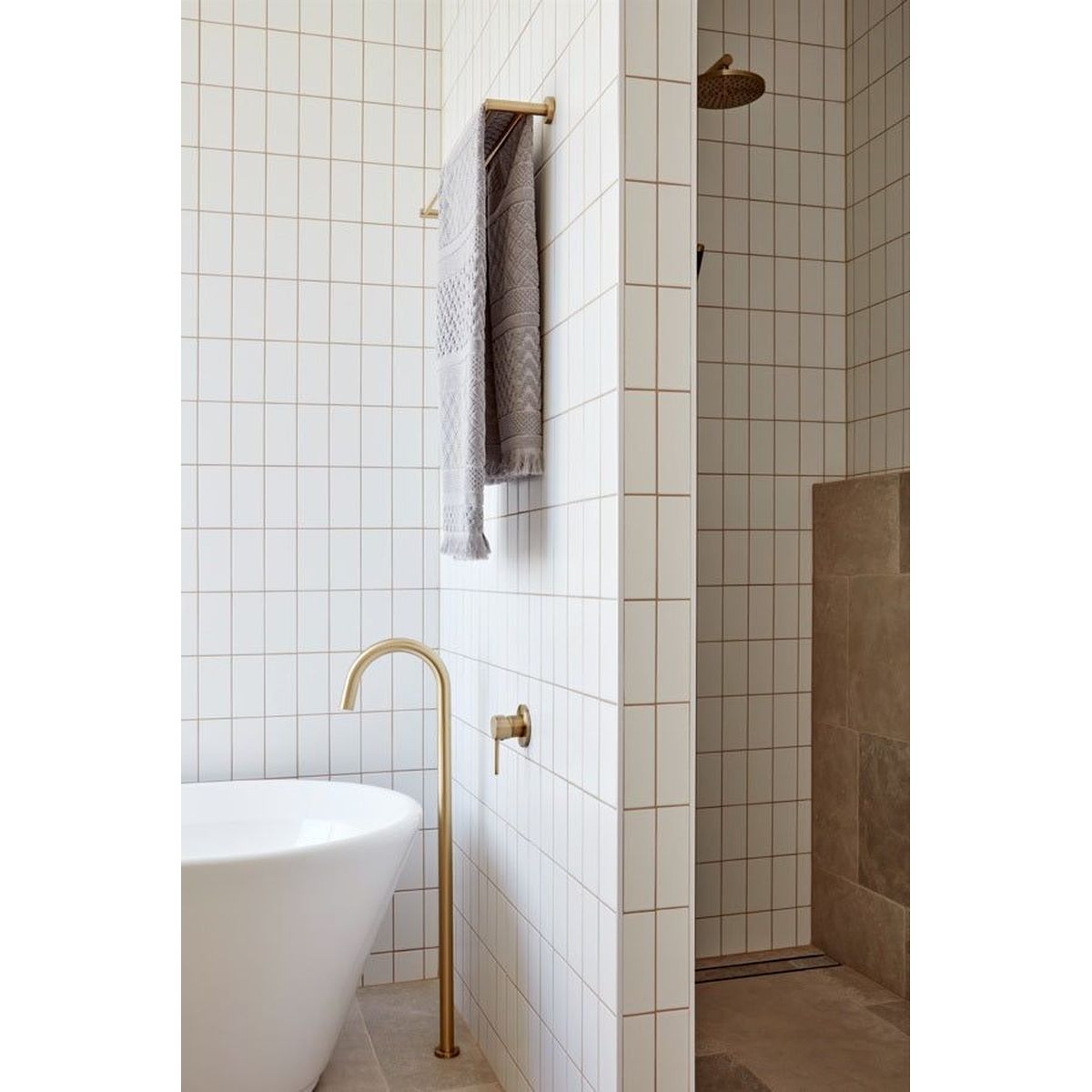Round Wall Mixer Trim Kit (In-Wall Body Not Included) - PVD Tiger Bronze
