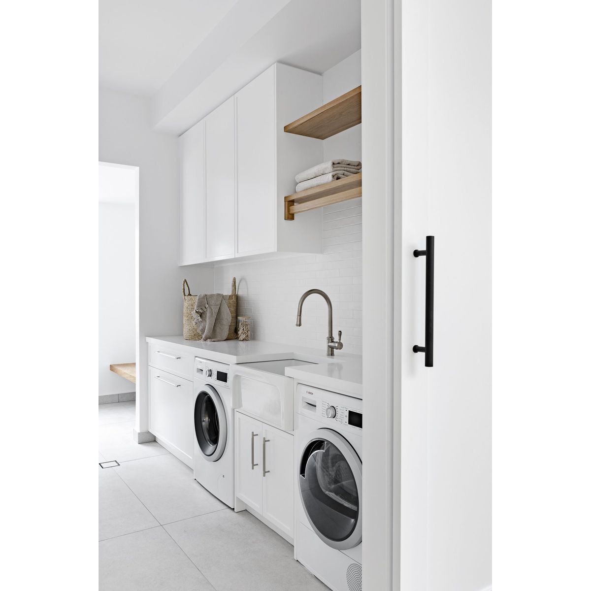 Patri 60X46 Fireclay Single Bowl Butler Sink