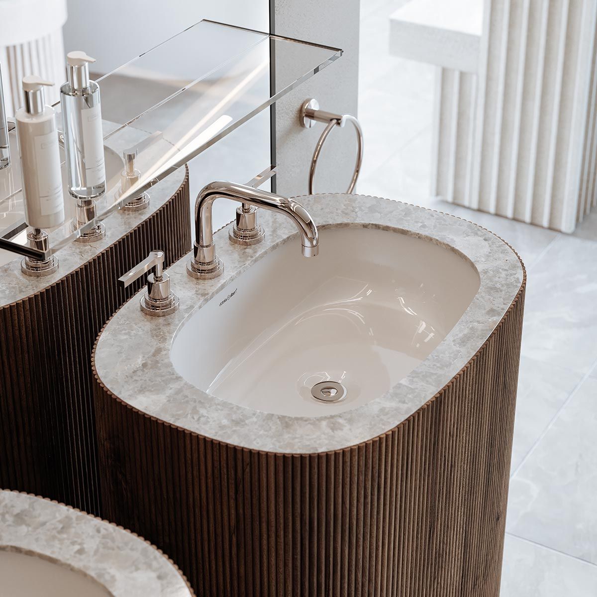 Victoria + Albert Barcelona 56 Undermount Basin With Overfow, Gloss White