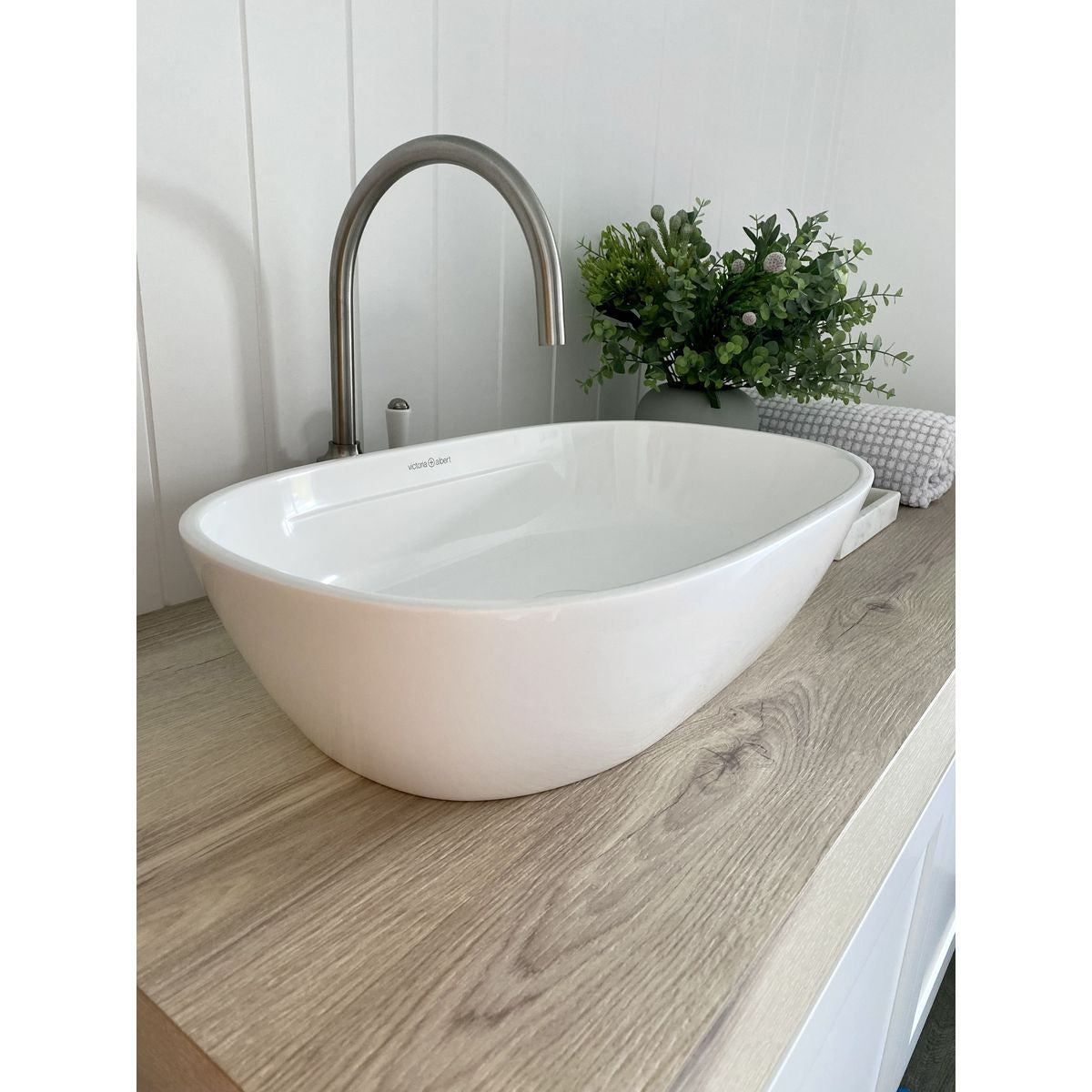 Victoria + Albert Terrassa 54 Basin