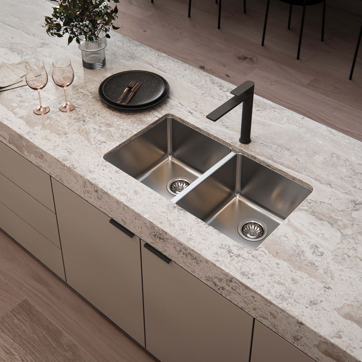 Gloss MKII Sink Mixer - Matte Black - Lead Free
