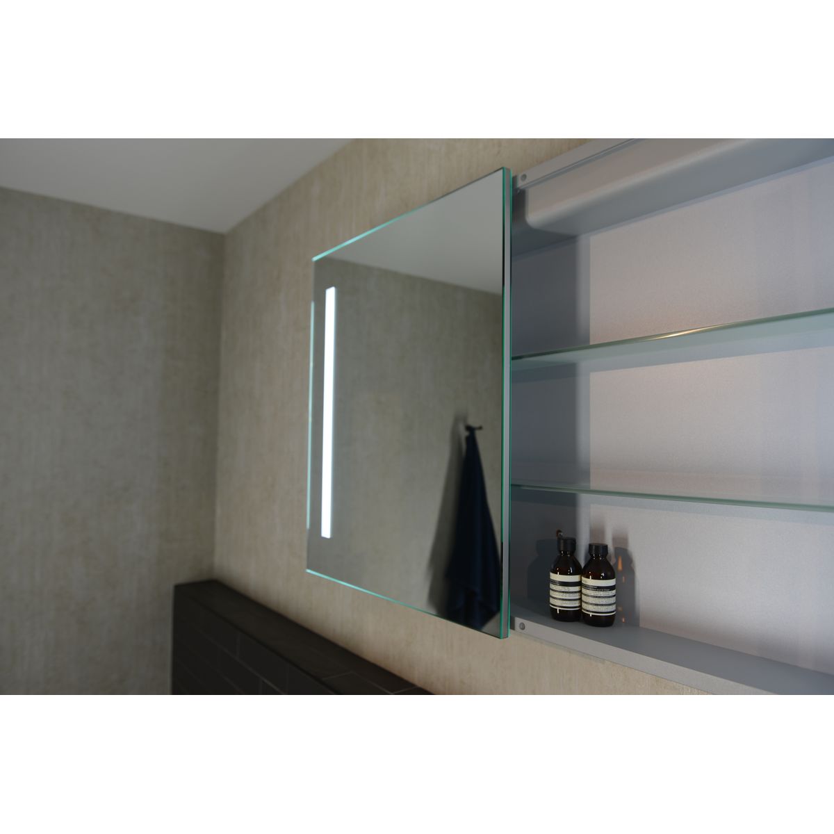 Amber LED Mirror Cabinet A150D 1500mm x 700mm