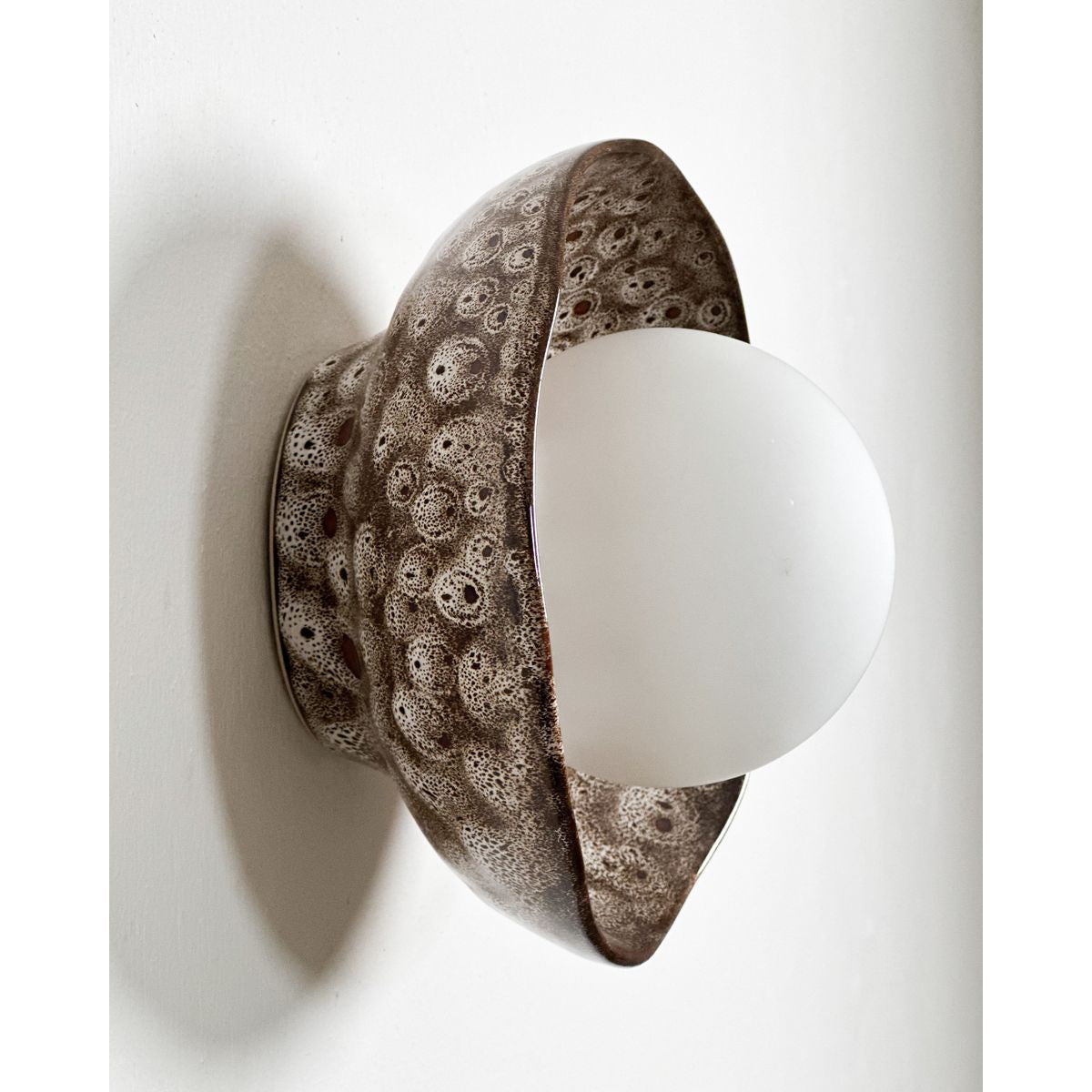 Robert Gordon Shell Wall Sconce-White Ochre