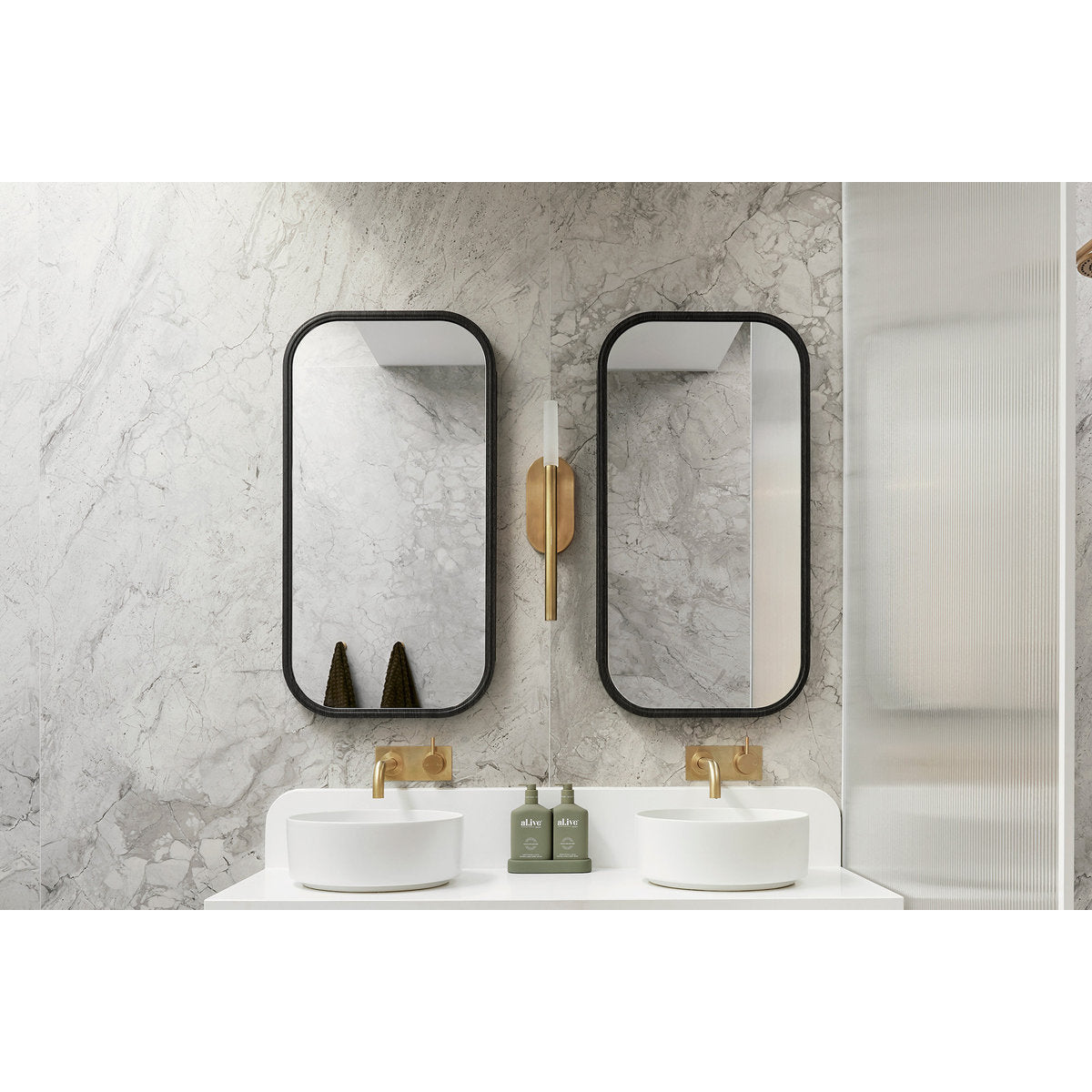 ADP Quinn Mirrored Cabinet, 1-Door