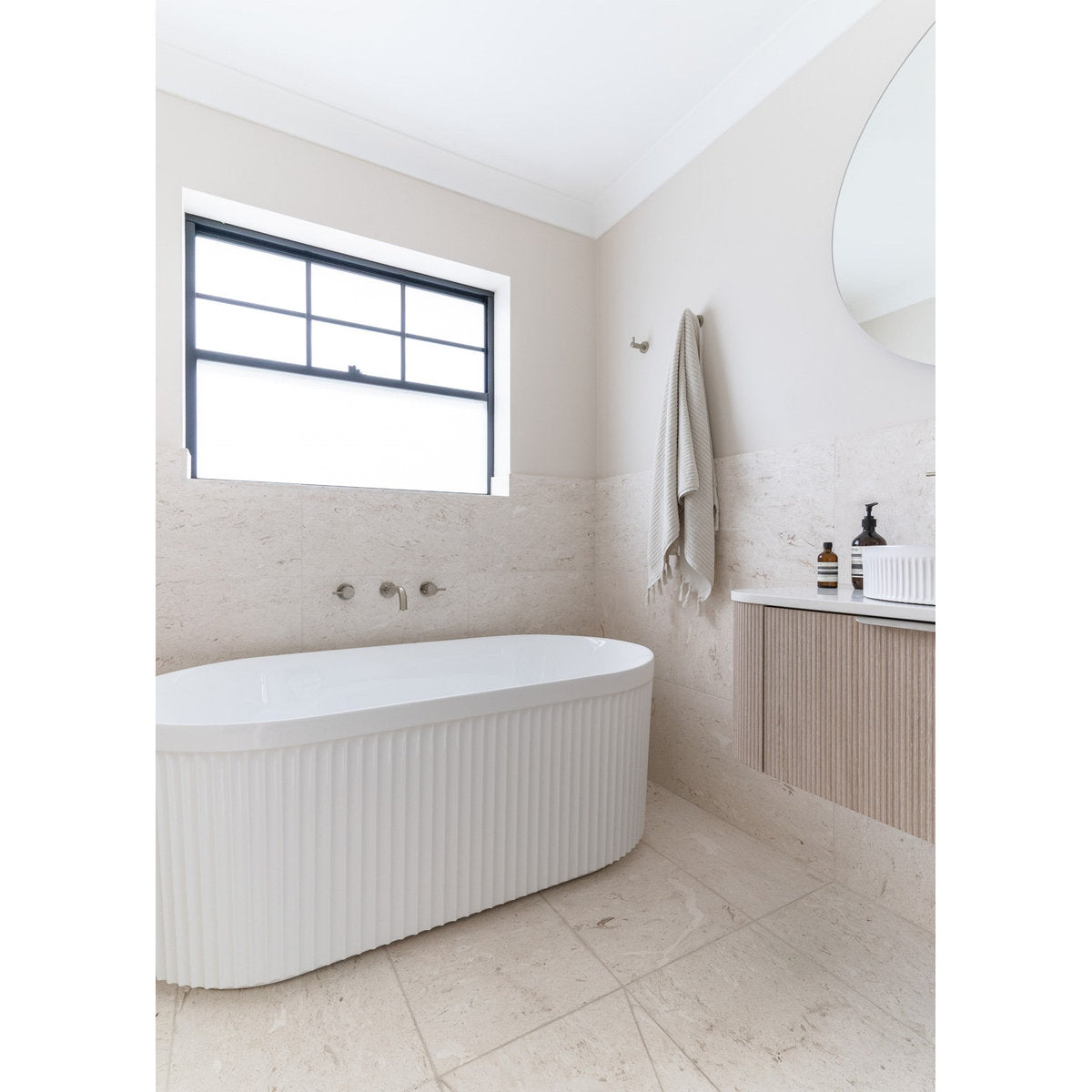 ADP Bronte Freestanding Bath, Matte White