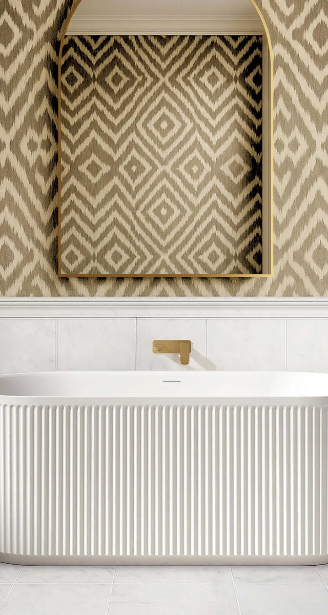 Otti Attica Havana 1500 Matte White Fluted Bath with Overflow