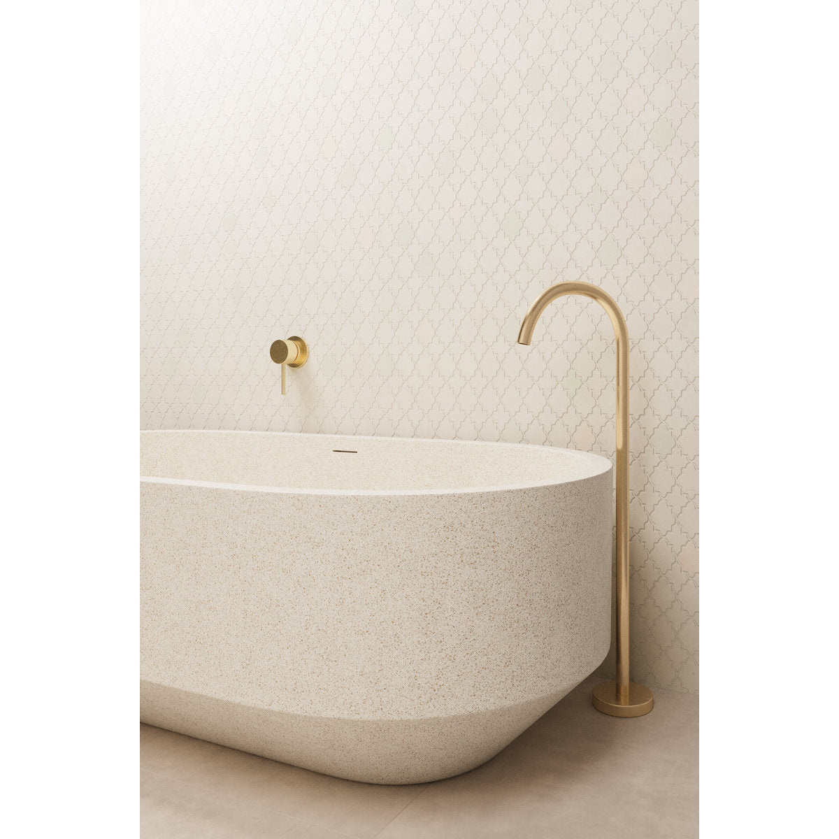 Madu Living Eden Small Oval Bath, White