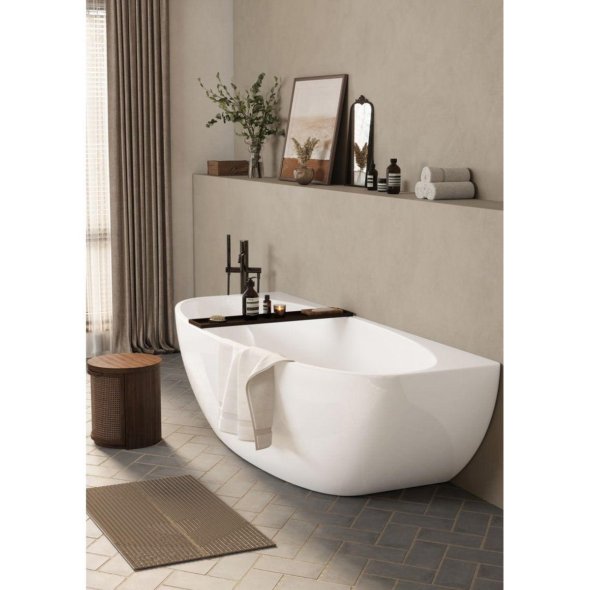 1500mm Back to Wall Bath With Overflow, Matte White