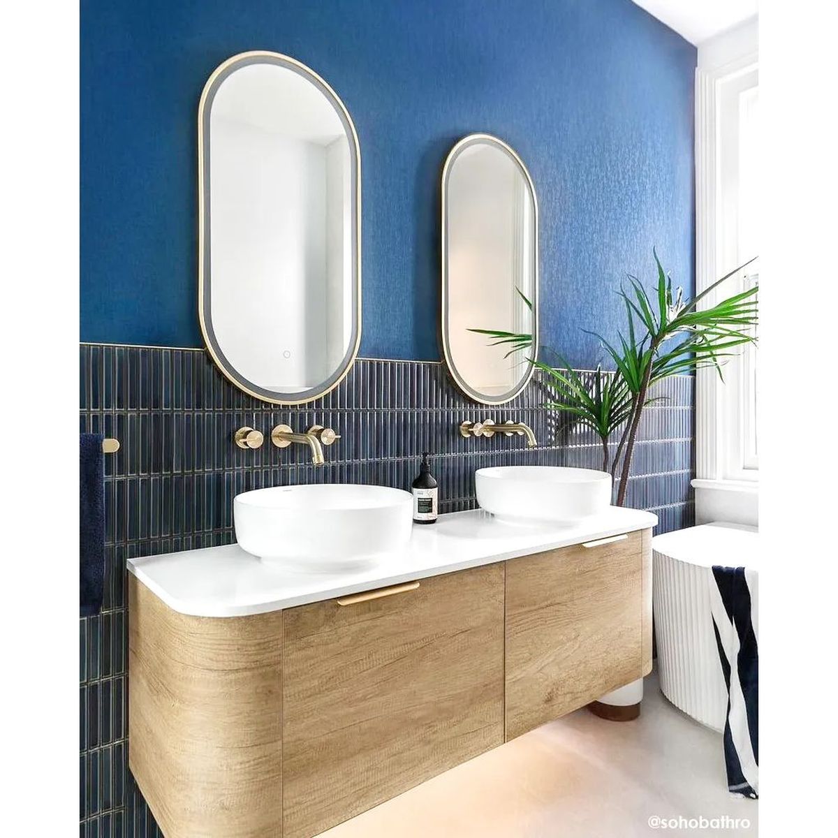 LED Noosa 900X450 Gold Metal Frame Mirror