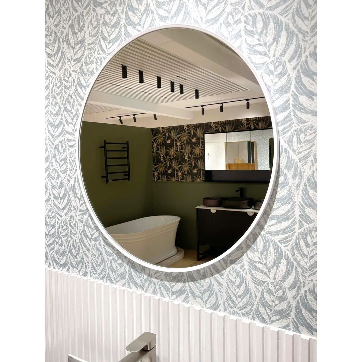 London 700mm White Metal Frame Mirror