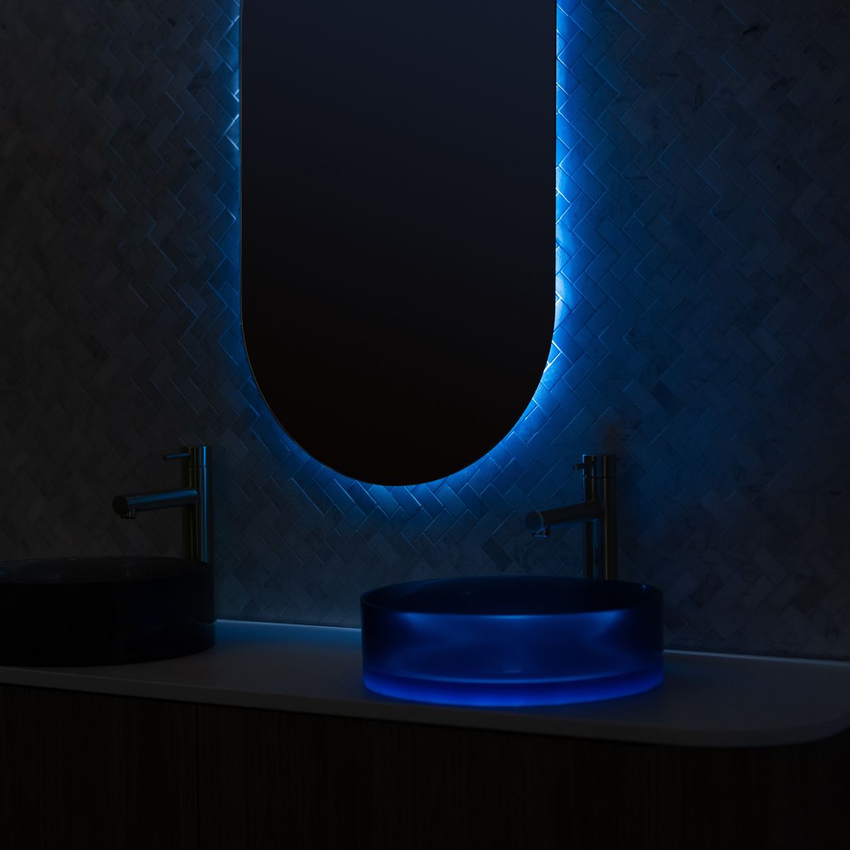 The Basin Lab Oval 900mm x 500mm x 6mm Mirror