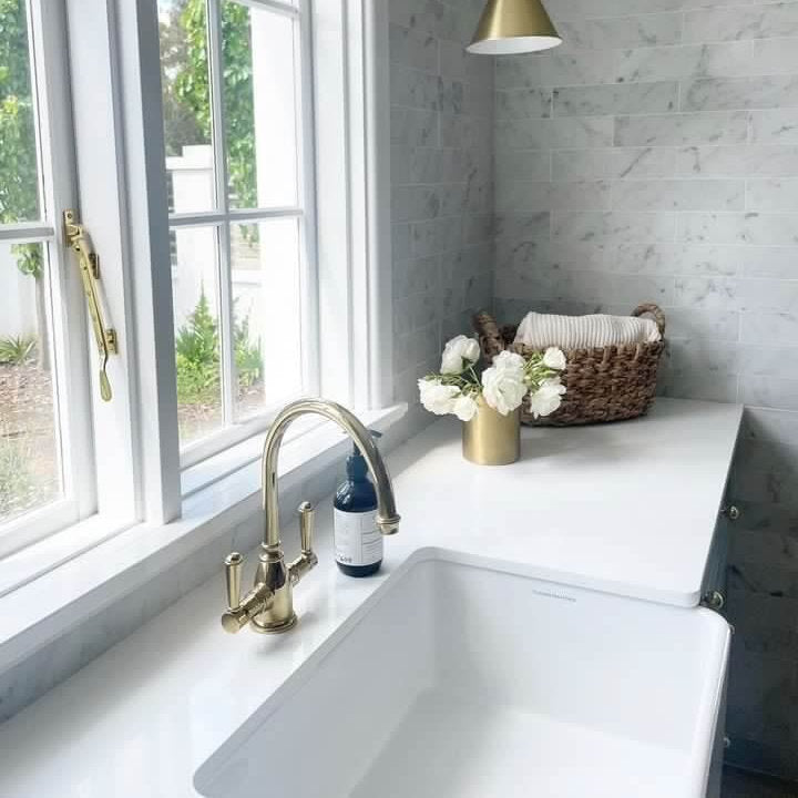 Novi 51x46 Fireclay Matte White Sink
