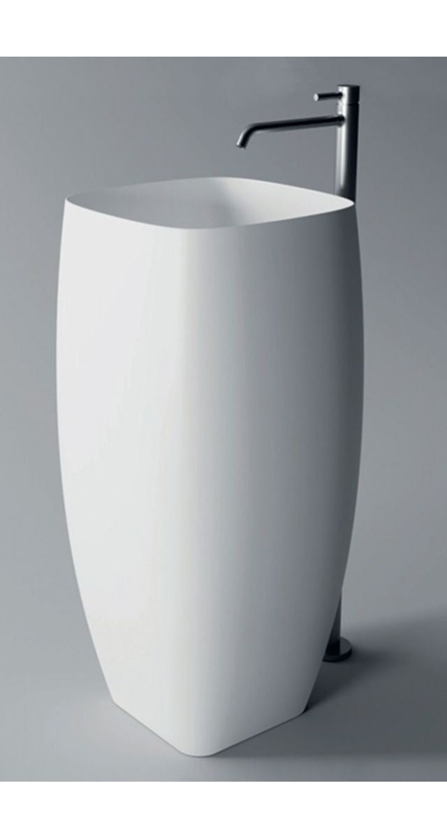 Studio Bagno Nur Column