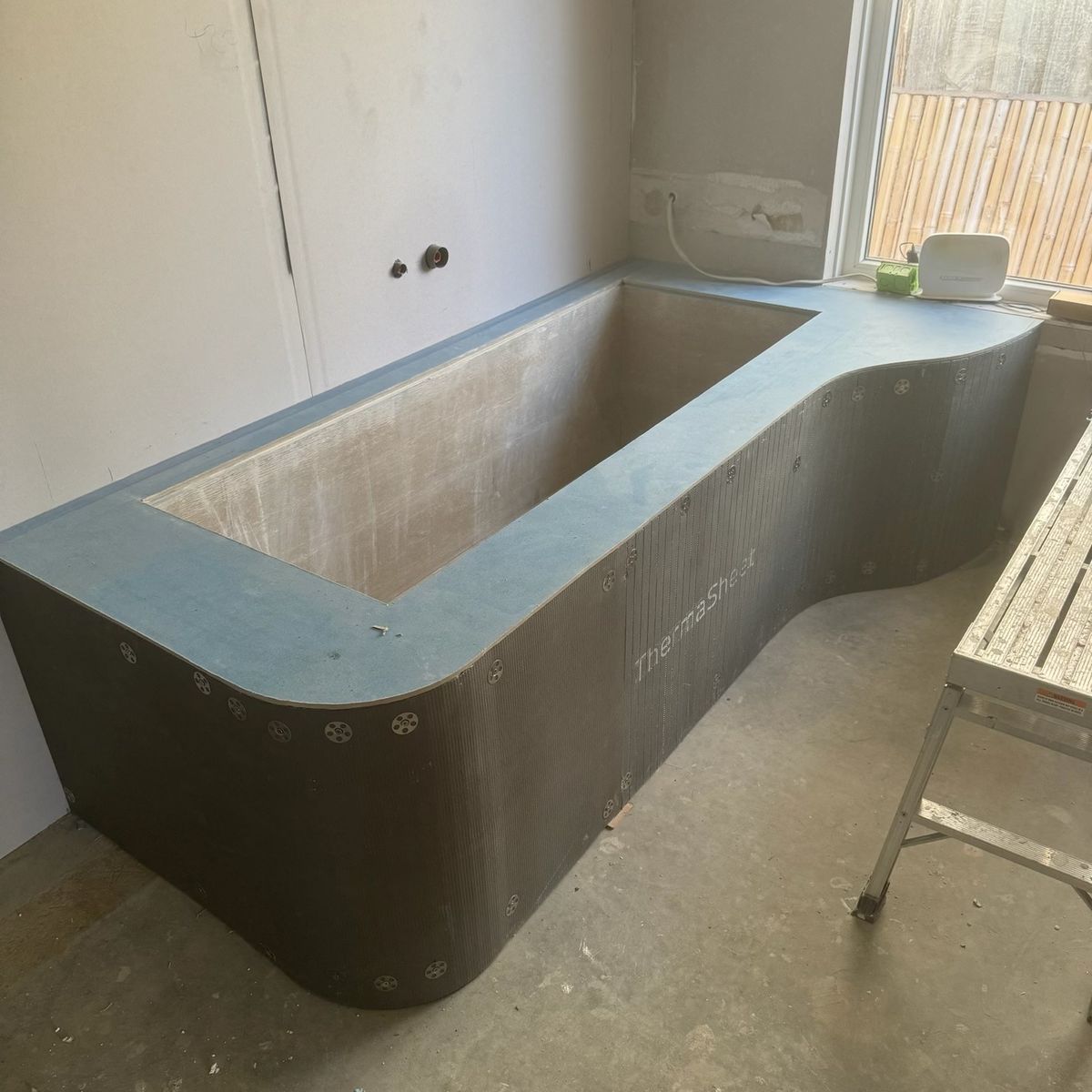 Radiant Thermasheet Curved Tile Backer Board - 1250MM X 600MM X 30MM (Box Of 6)