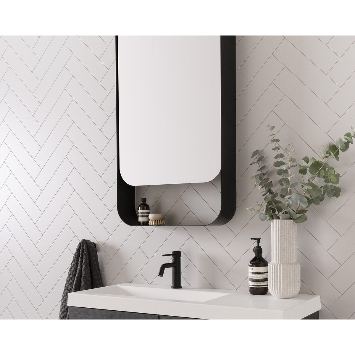 ADP Enzo Mirrored Cabinet 500, 1-Door
