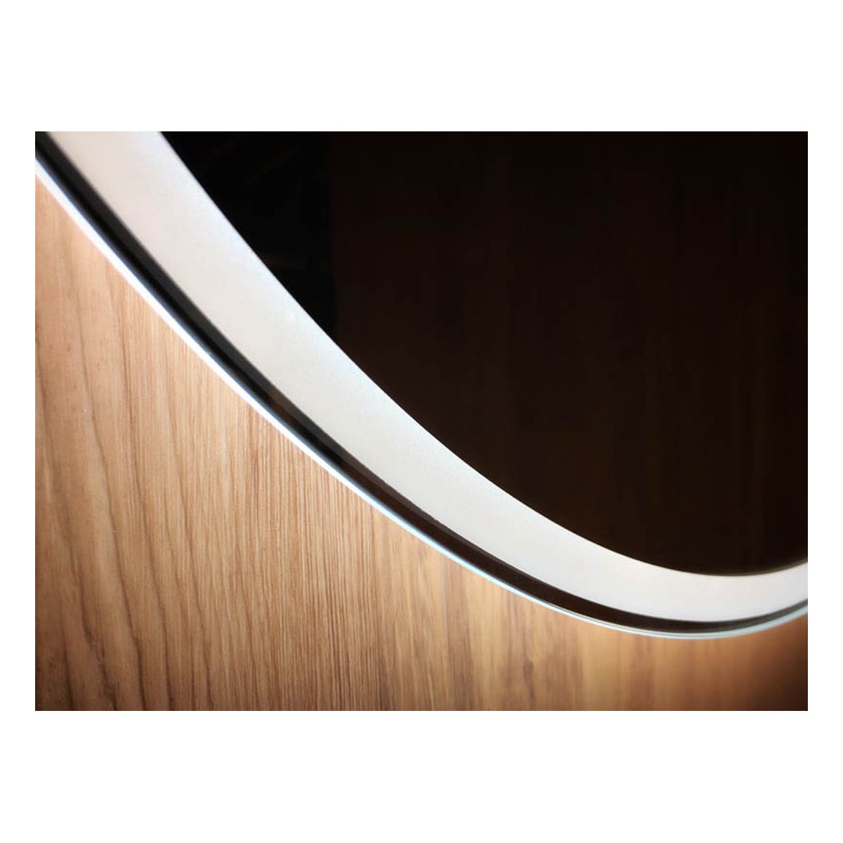 Sphere 600 LED Mirror with Dimester and Portable Magnifier - Frameless