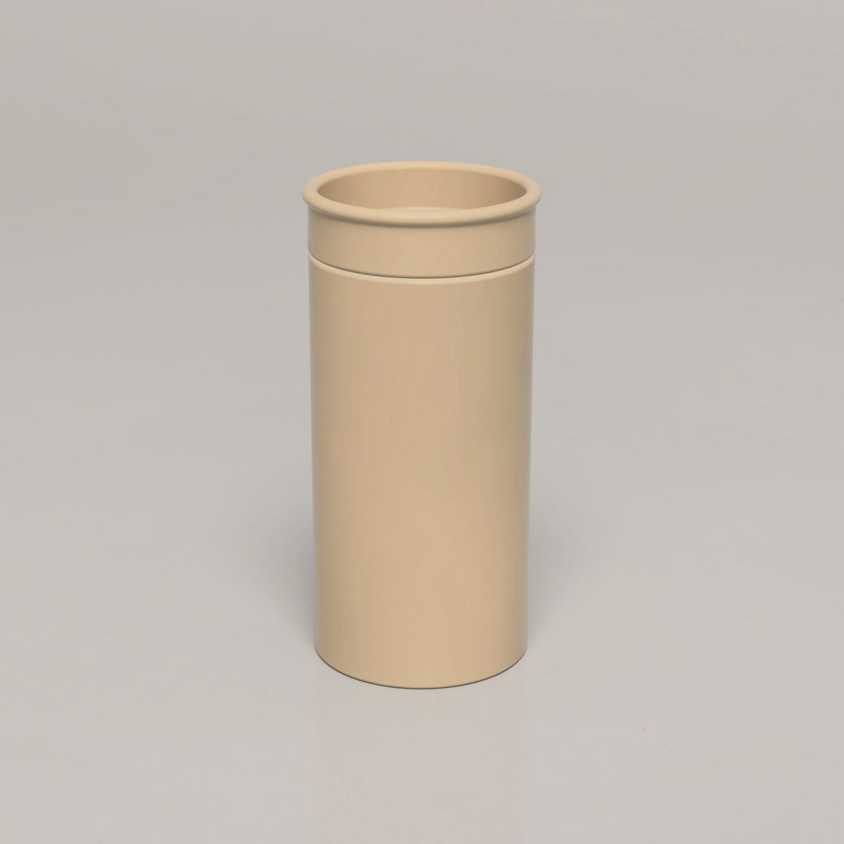 Nood Cylinder Tubb Basin in Sand
