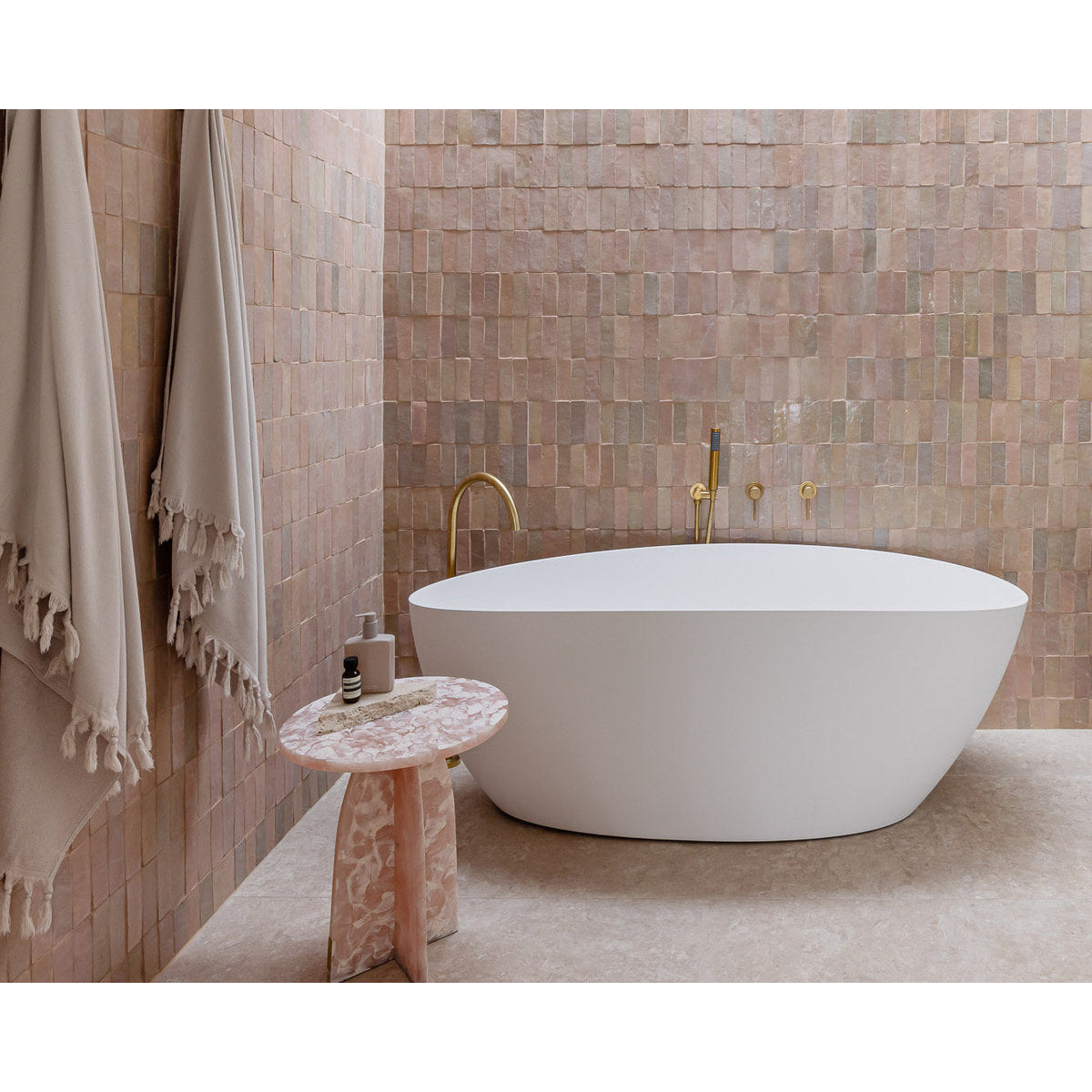 ADP Tranquil Freestanding Bath, Gloss White