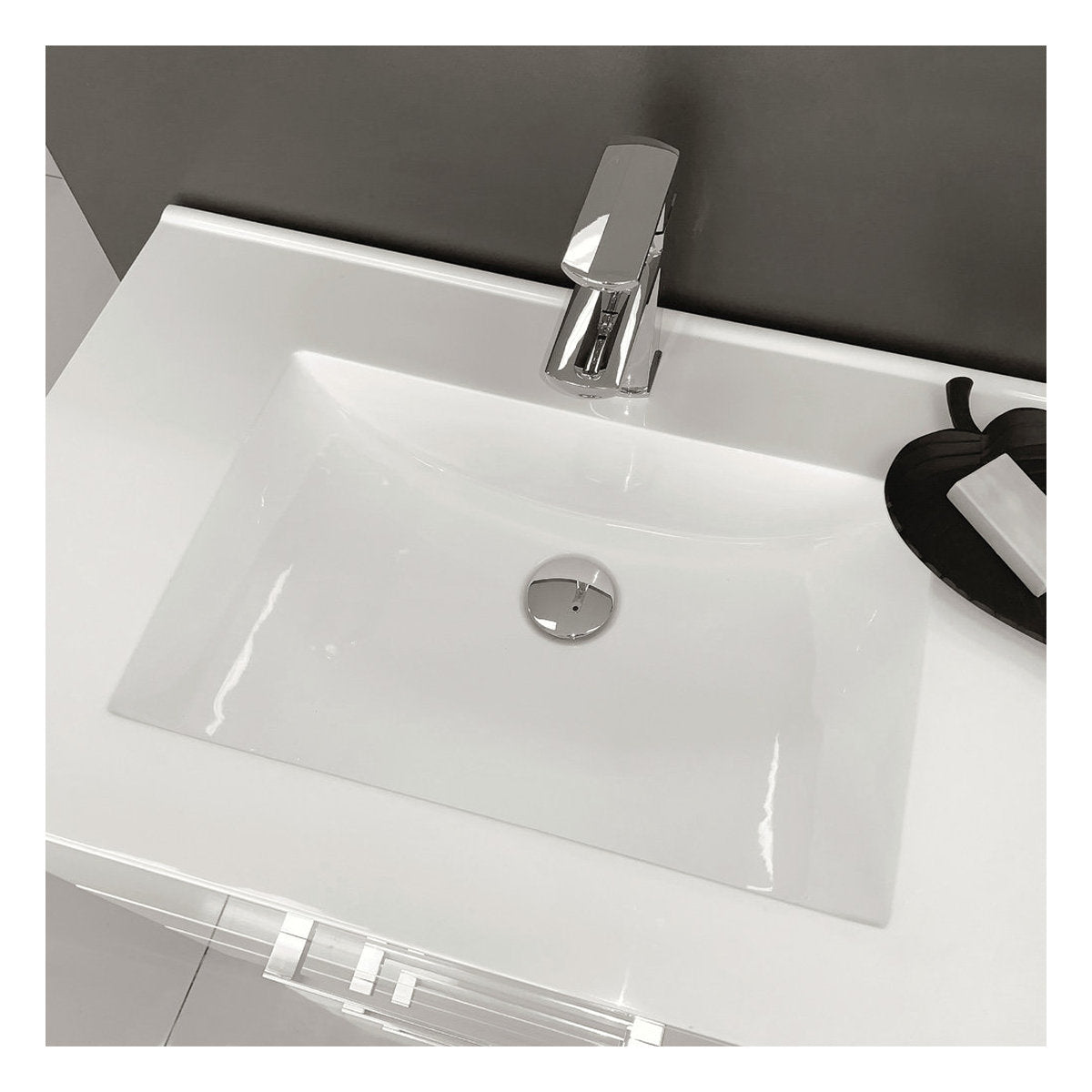 Fienza Vanessa Fingerpull Gloss White 1500 Single Bowl Vanity On Kickboard