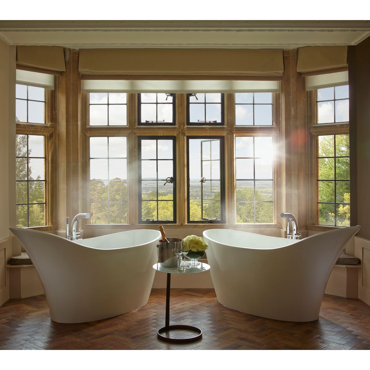 Victoria + Albert Amalfi Bath, Matte White
