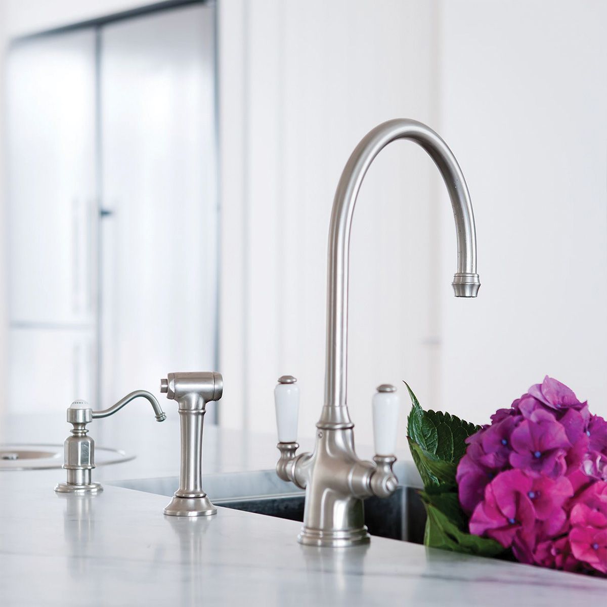 Shaws by Perrin & Rowe Ribble Kitchen Mixer with Spray Rinse, Lead Free, Pewter