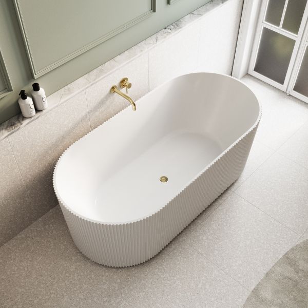 Bao Fluted 1700mm Freestanding Bath in Matte White