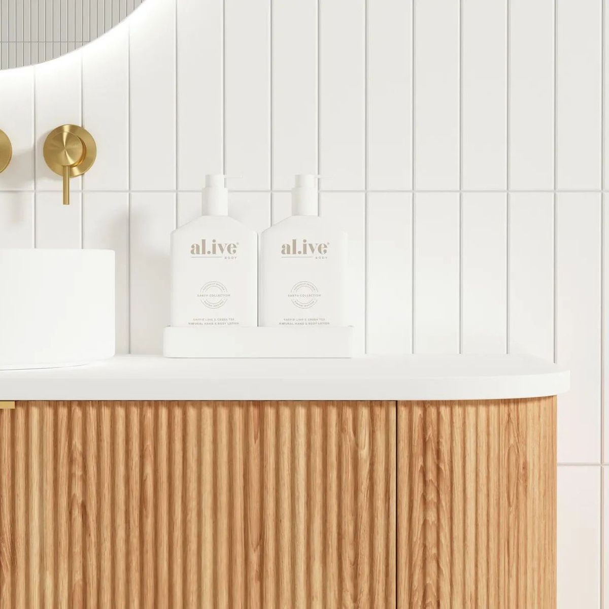 Bondi Woodland Oak 1500mm Fluted Curve Vanity