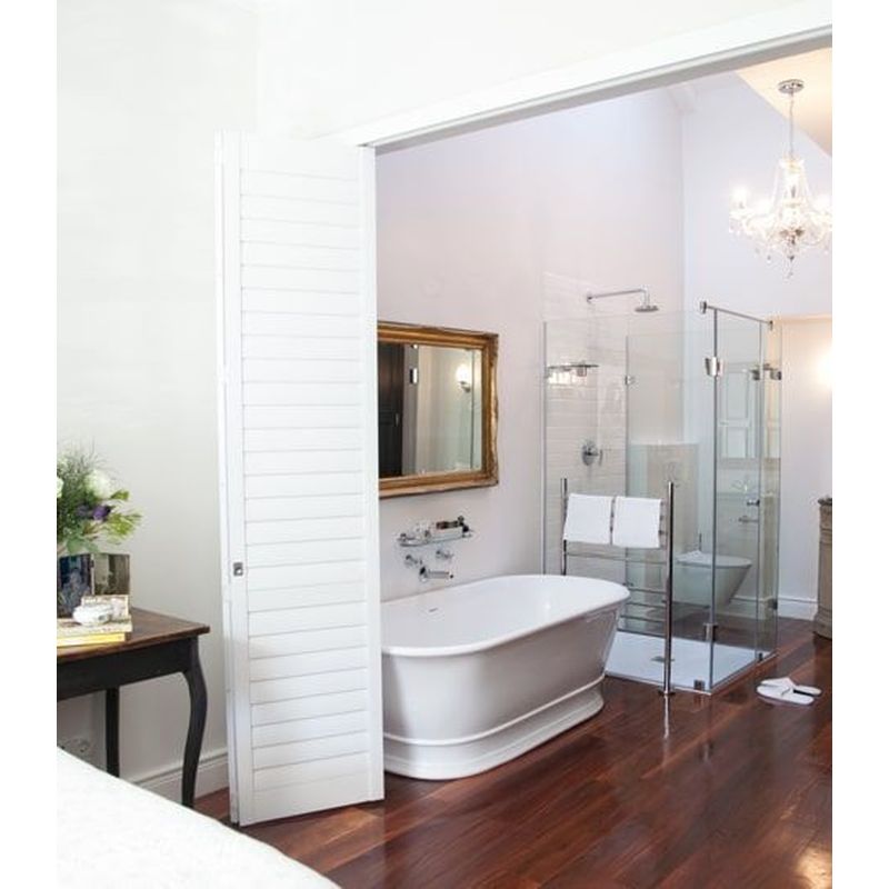 Cambridge 156 Titancast Bath - Satin Silk White
