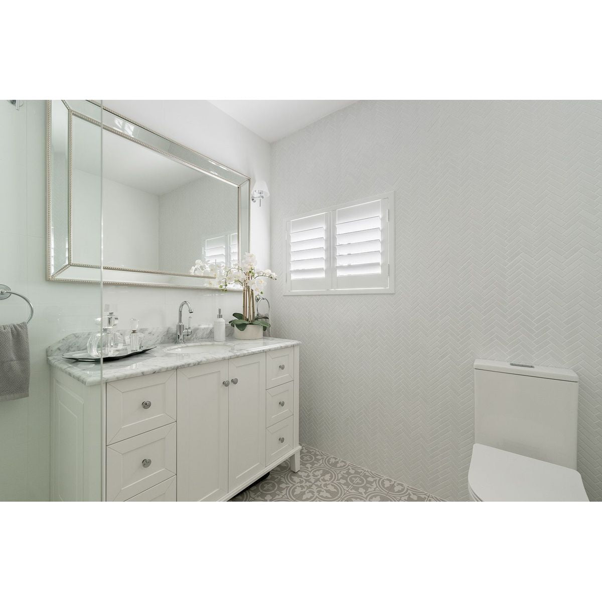 Coventry 120X55 Single Bowl White Vanity With Marble Top & Under Counter Basin - 1 Taphole