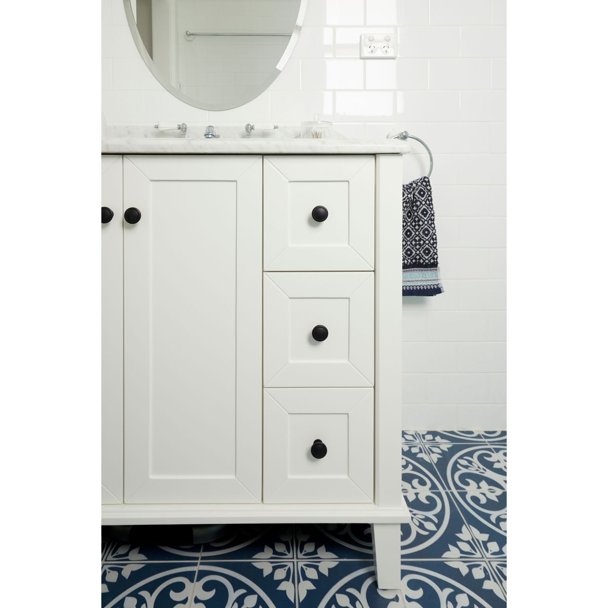 Coventry 90X55 White Vanity With Marble Top & Under Counter Basin - 1 Taphole