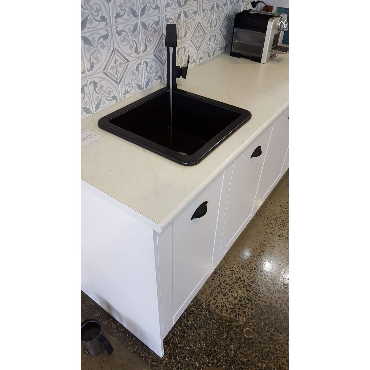 Cuisine 46X46 Inset/Undermount Fireclay Sink Matte Black With Overflow