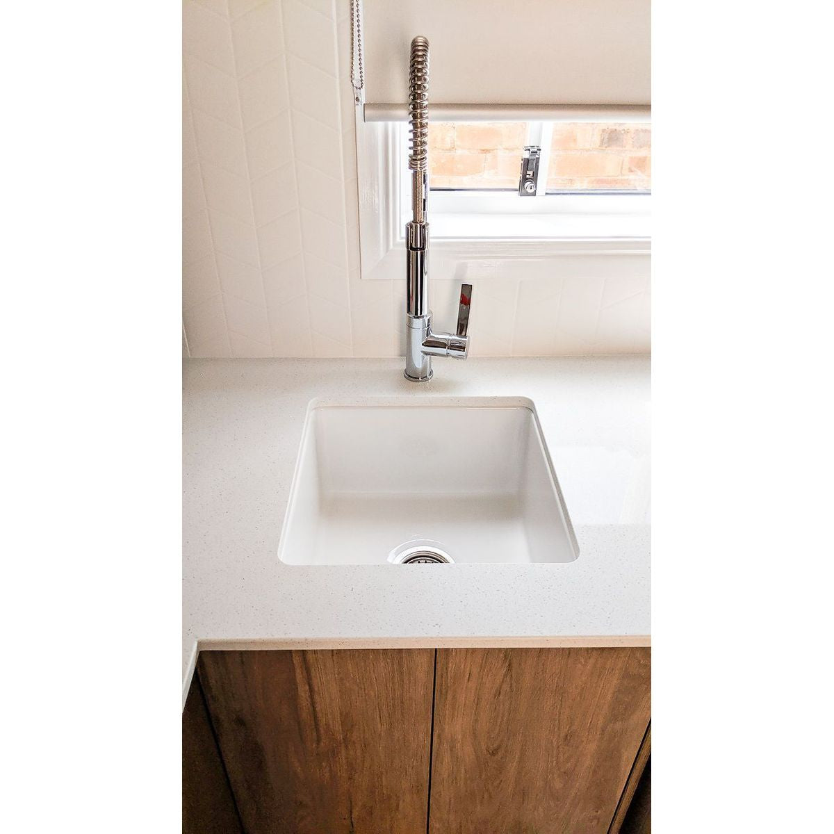 Cuisine 46X46 Inset/Undermount Fireclay Sink - Gloss White