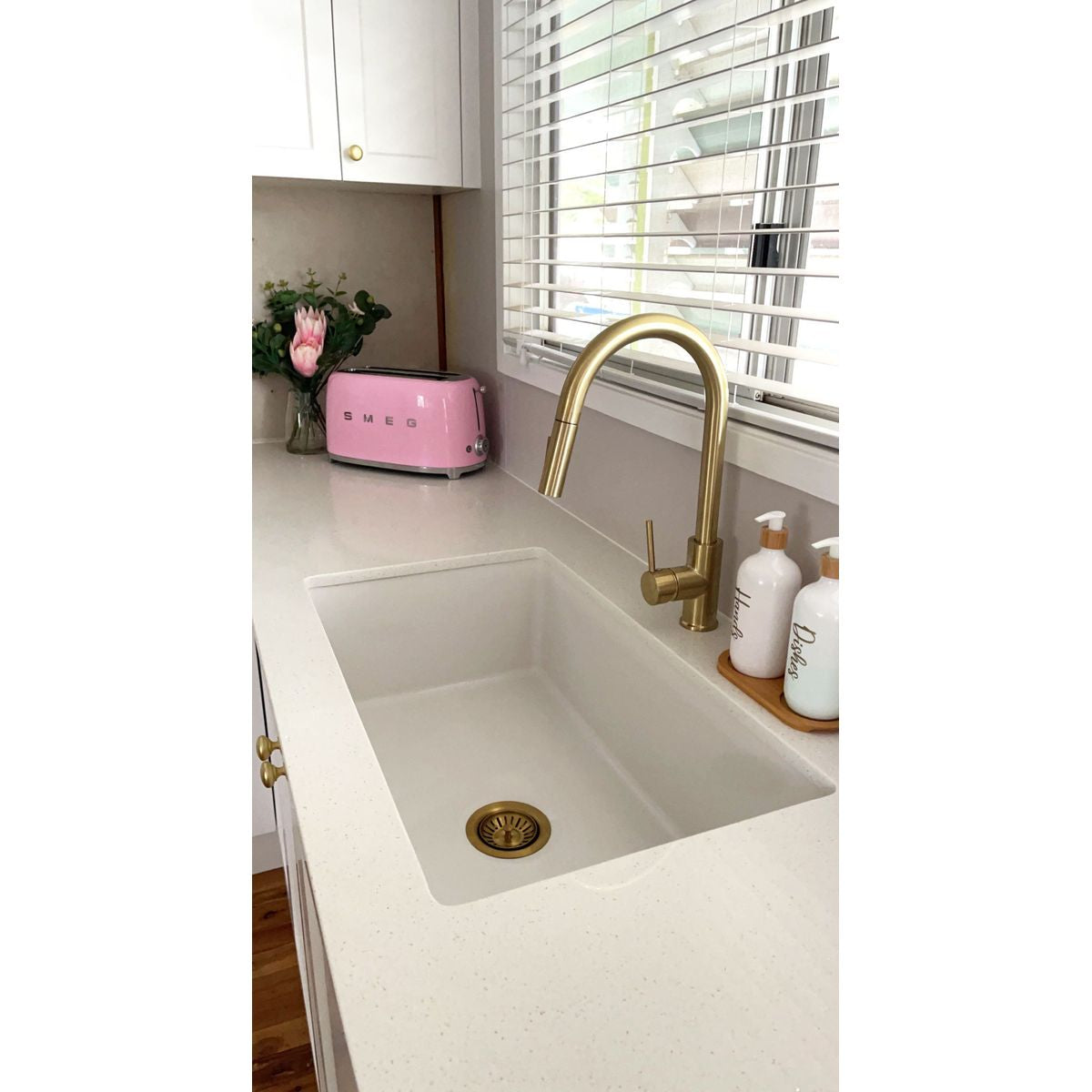 Cuisine 81X48 Inset/Undermount Fireclay Sink With Overflow