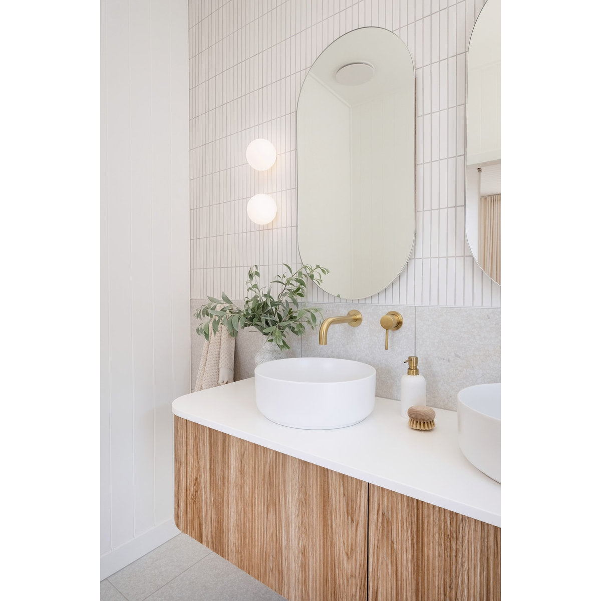 ADP Pill Polished Edge Mirror, 450 x 900