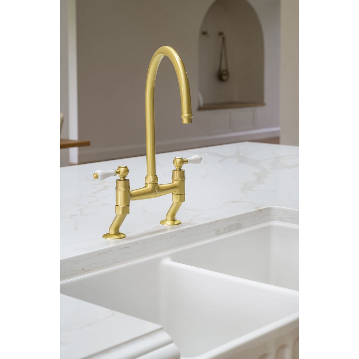 Ludlow Bridge Sink Mixer - Brushed Brass