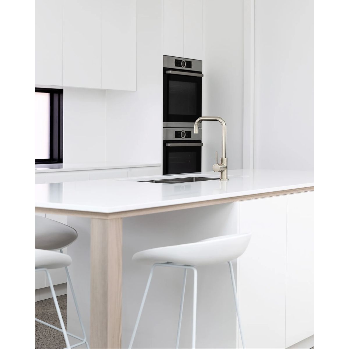 Round Kitchen Mixer Tap Curved Brushed Nickel