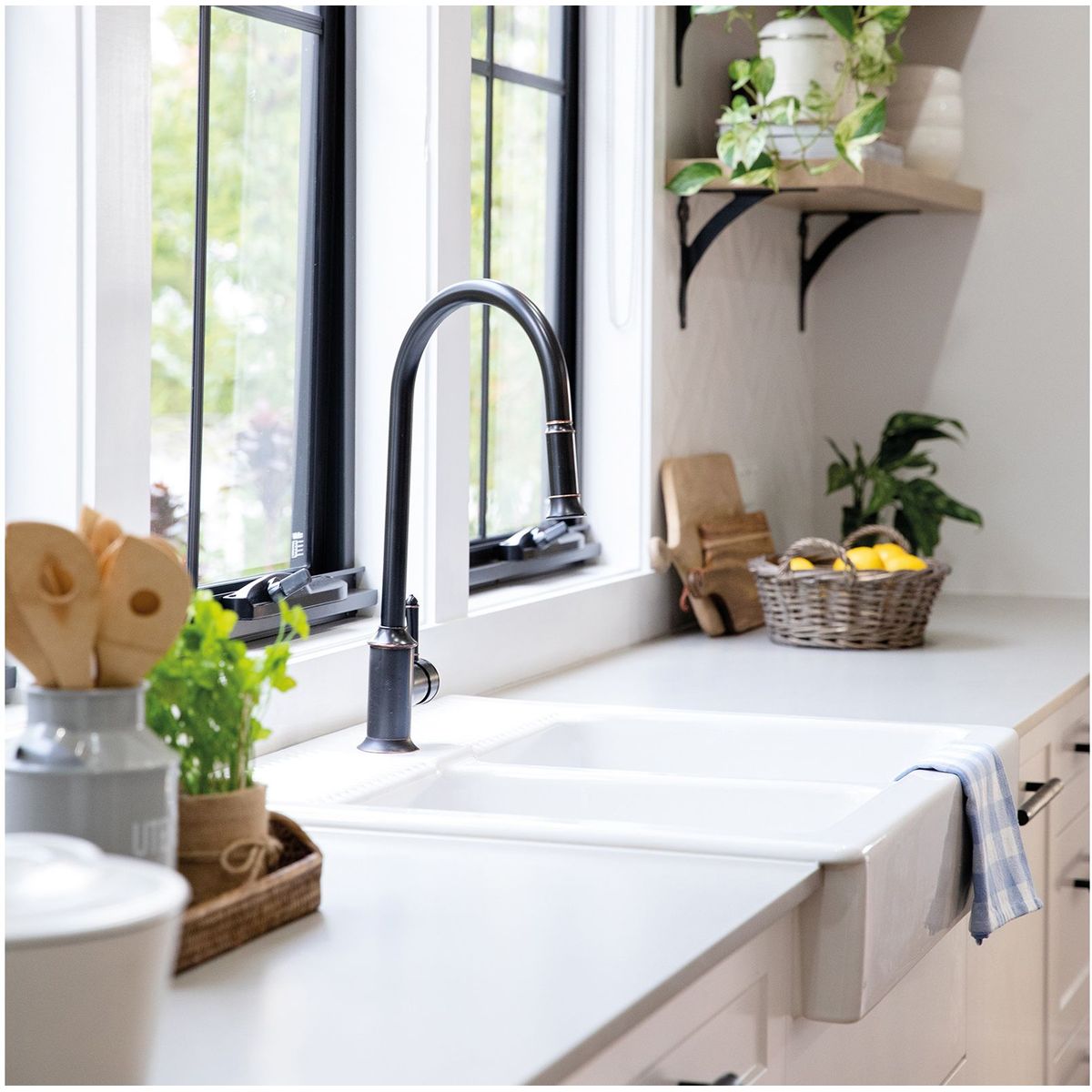 Nostalgia Pull Out Sink Mixer - Antique Black, Lead Free