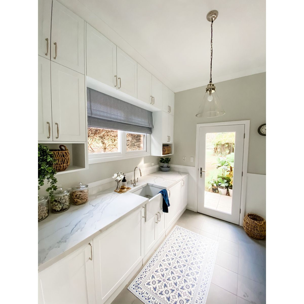 Patri 60X46 Fireclay Single Bowl Butler Sink