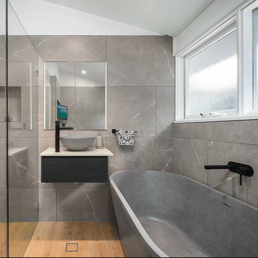 Olive Freestanding Bathtub