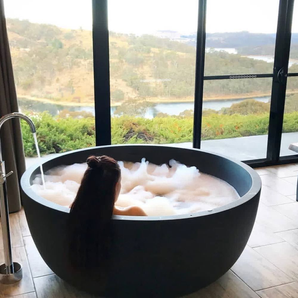 Romeo 1500mm Freestanding Bathtub