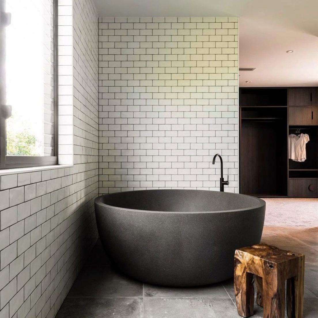 Romeo 1350mm Freestanding Bathtub