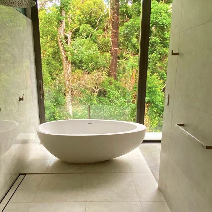 Whitney 1800mm Freestanding Bathtub