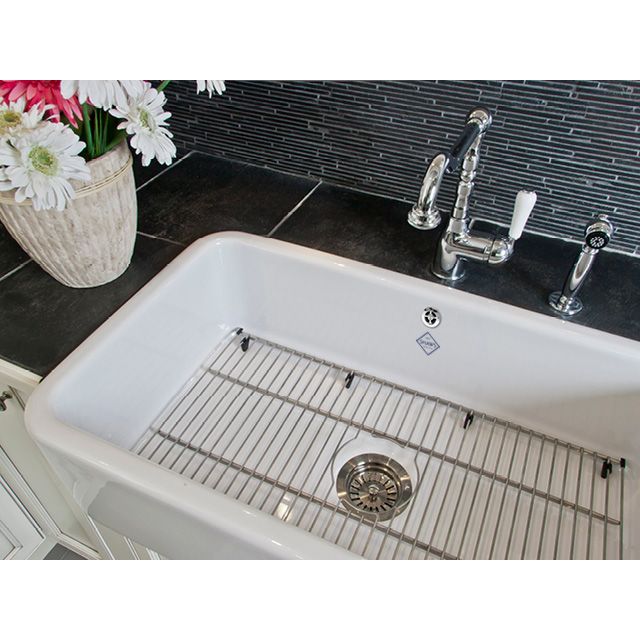 Shaws Butler 600 Sink with overflow