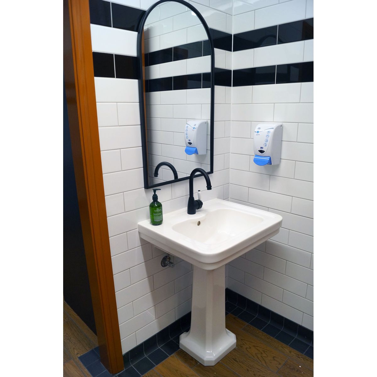 Stafford 62X50 Basin & Pedestal - 3 Taphole