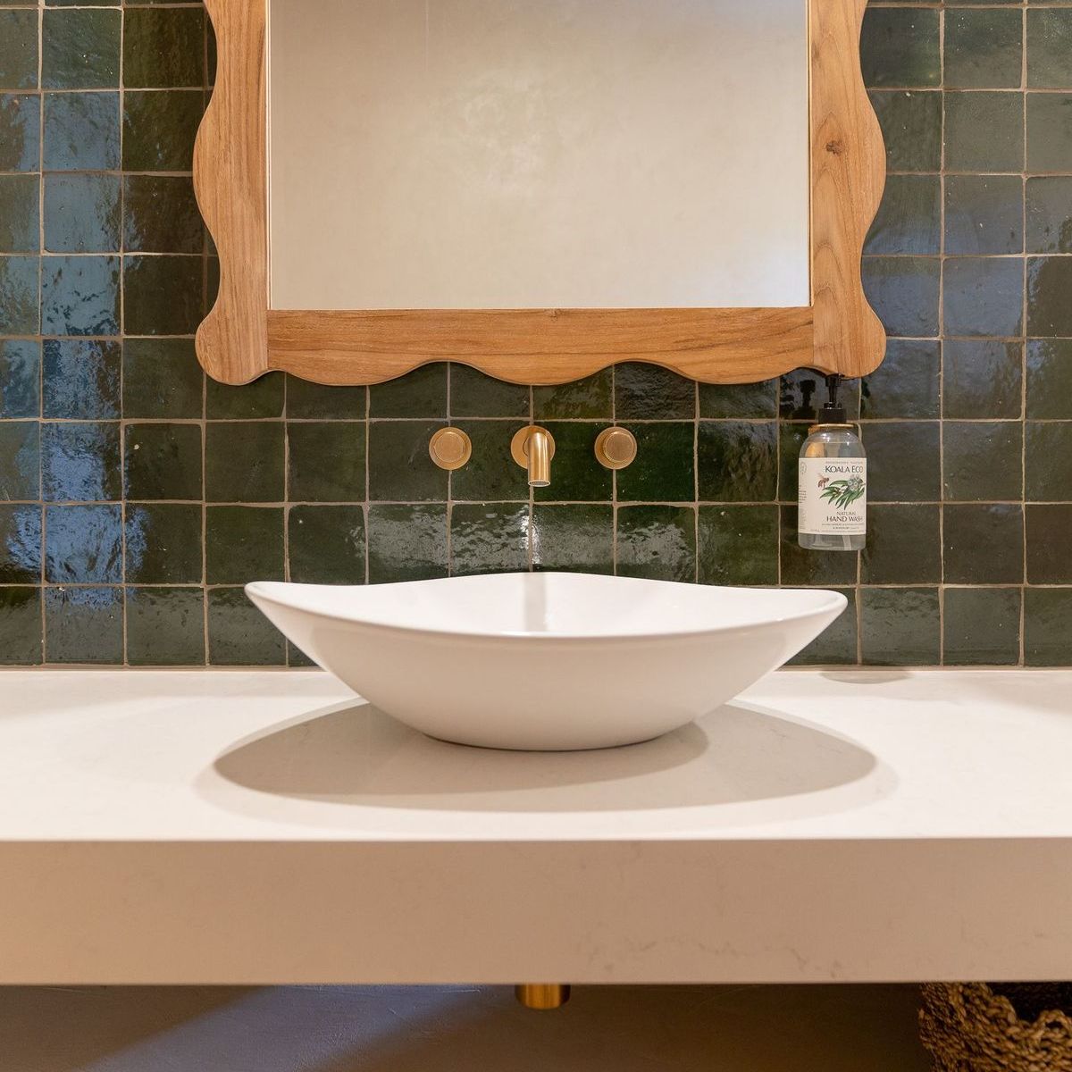 Fiore Above Counter Basin in Matte White