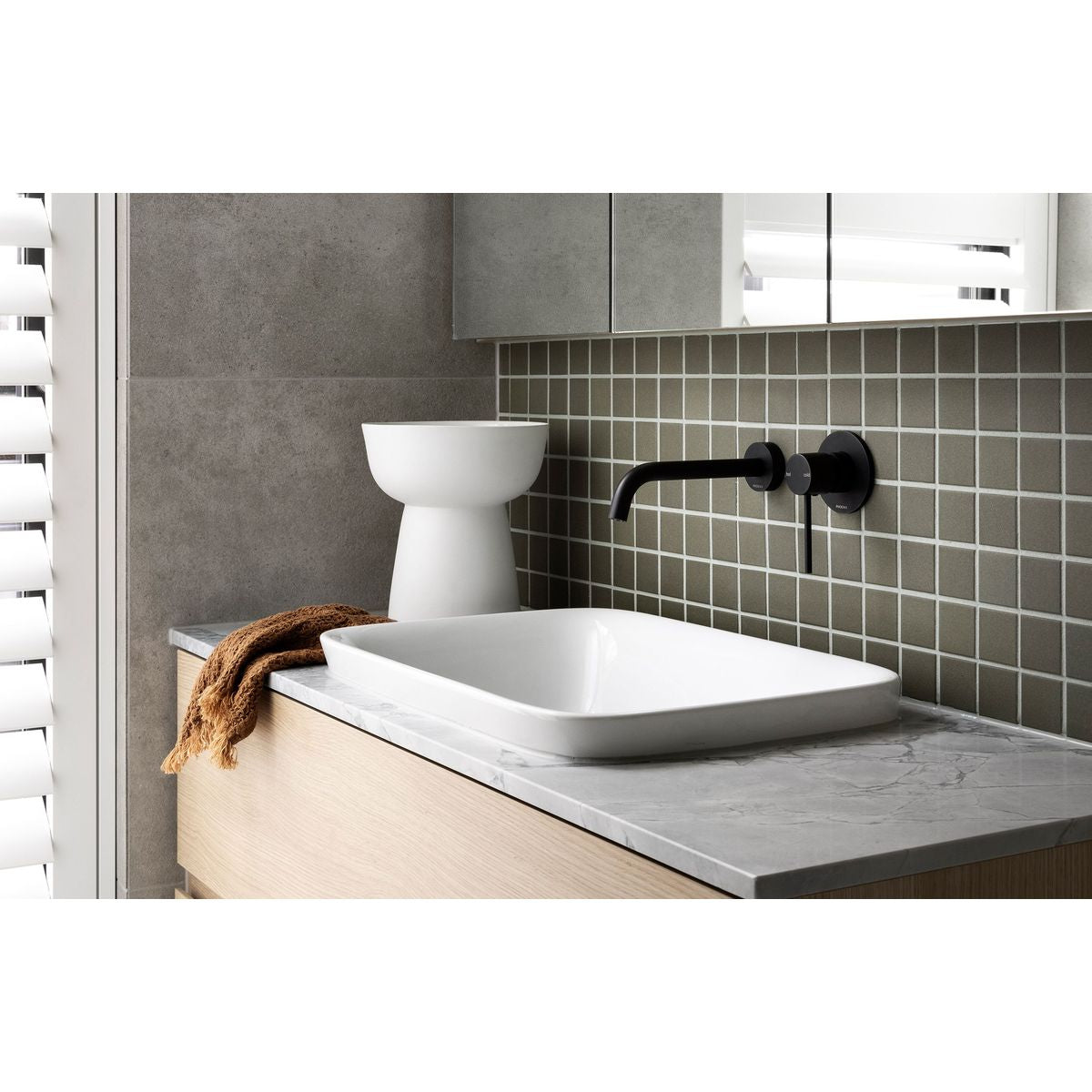Vivid Slimline SwitchMix Shower / Wall Mixer Fit-Off Kit - Matte Black
